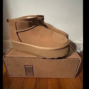 Ugg women's classic ultra platform